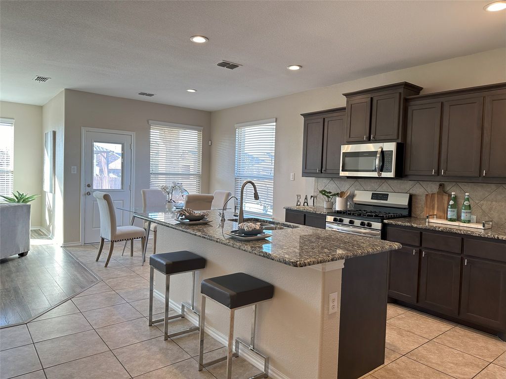 15733 Prairie Grass, Fort Worth, TX 76177