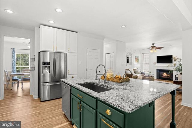 4112 MONTICELLO ST, Fredericksburg, VA 22408
