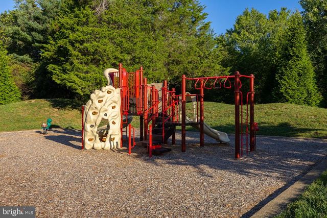 4112 MONTICELLO ST, Fredericksburg, VA 22408