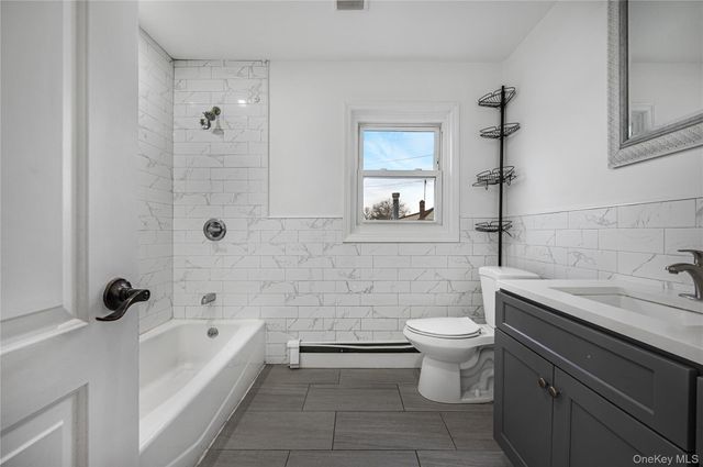 305 S 8th Street, New Hyde Park, NY 11040