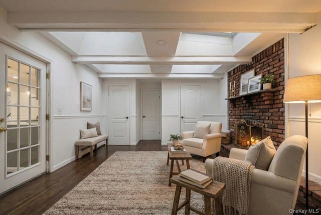 305 S 8th Street, New Hyde Park, NY 11040