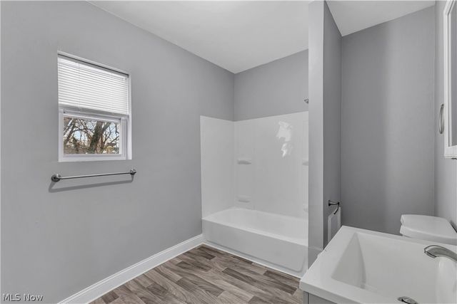 927 E 149th Street, Cleveland, OH 44110