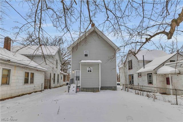 927 E 149th Street, Cleveland, OH 44110