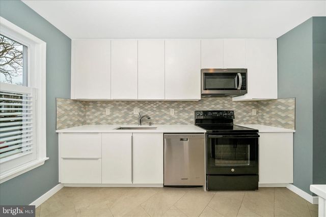 18511 EAGLES ROOST DR, Germantown, MD 20874