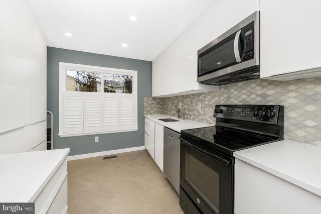 18511 EAGLES ROOST DR, Germantown, MD 20874