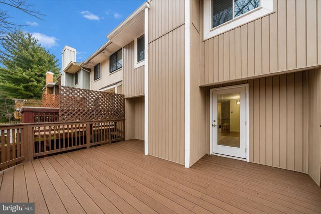 18511 EAGLES ROOST DR, Germantown, MD 20874