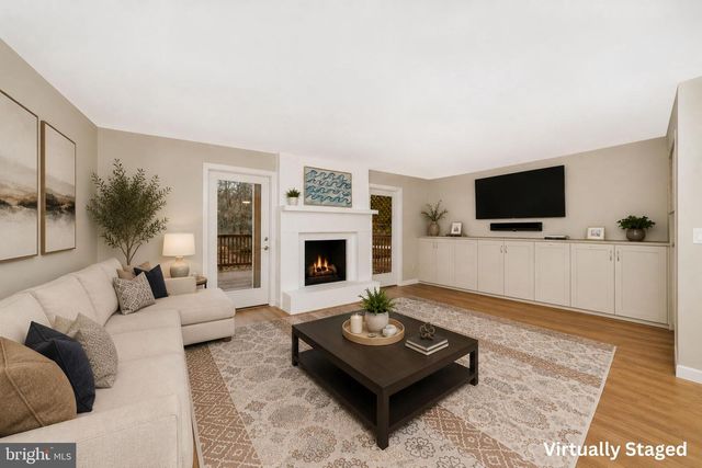 18511 EAGLES ROOST DR, Germantown, MD 20874