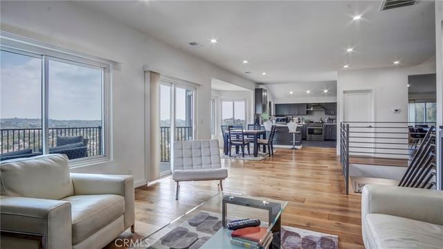 4124 Barrett, Los Angeles, CA 90032