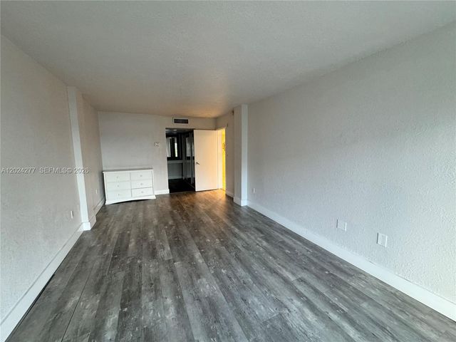 1650 NE 115th Street, Miami, FL 33181