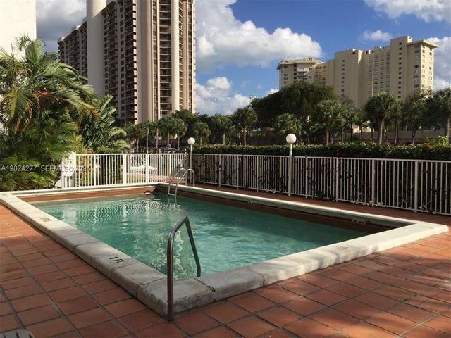 1650 NE 115th Street, Miami, FL 33181