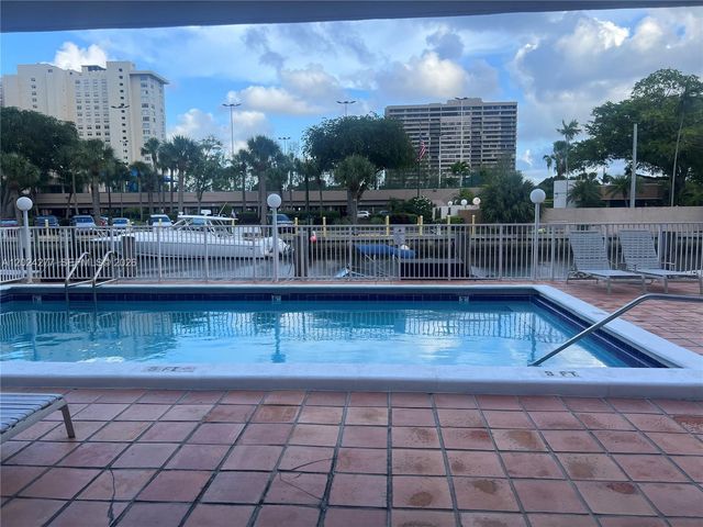 1650 NE 115th Street, Miami, FL 33181