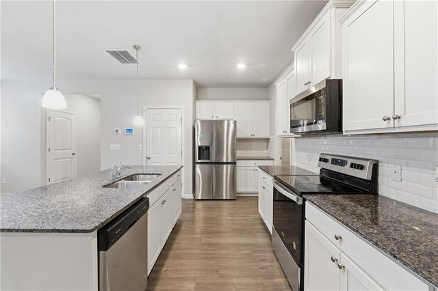 6615 Bluffview Drive, Douglasville, GA 30134