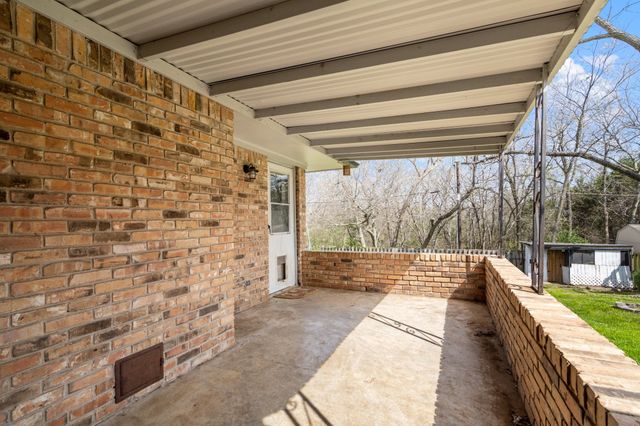 1224 S Lang Avenue, Denison, TX 75020