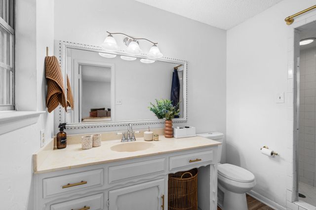 1224 S Lang Avenue, Denison, TX 75020