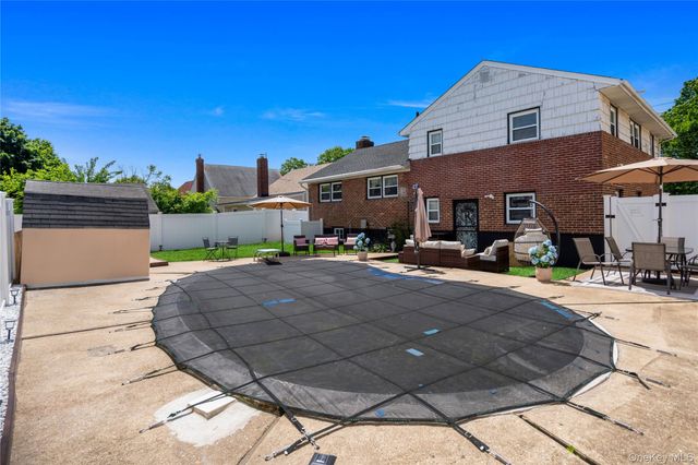 11701 237th Street, Elmont, NY 11003