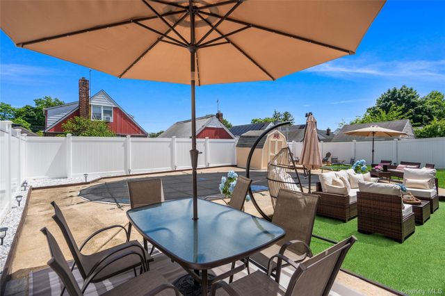 11701 237th Street, Elmont, NY 11003
