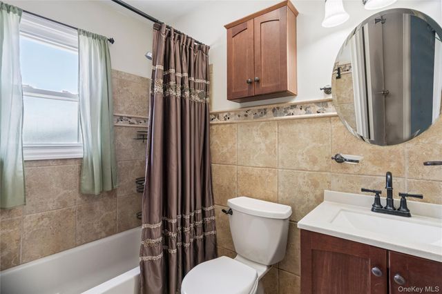 11701 237th Street, Elmont, NY 11003