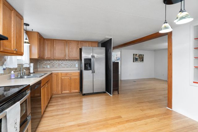 194 WAYLAND DR, Stanley, VA 22851