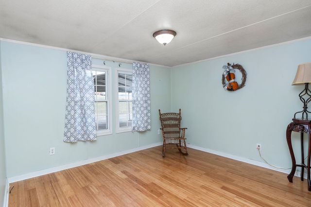 194 WAYLAND DR, Stanley, VA 22851