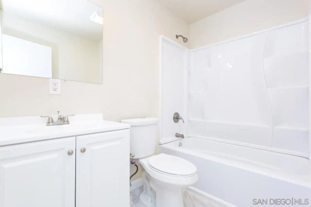 5321 Santa Margarita, San Diego, CA 92114