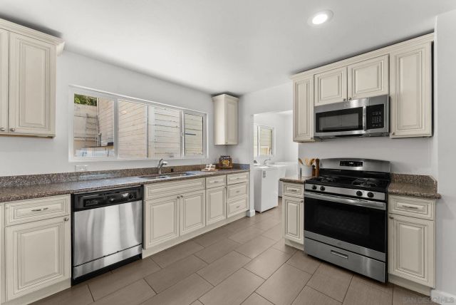 5321 Santa Margarita, San Diego, CA 92114