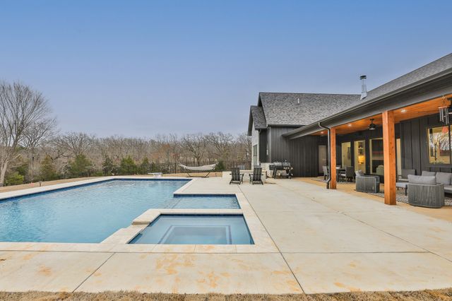 15887 County Road 436, Lindale, TX 75771