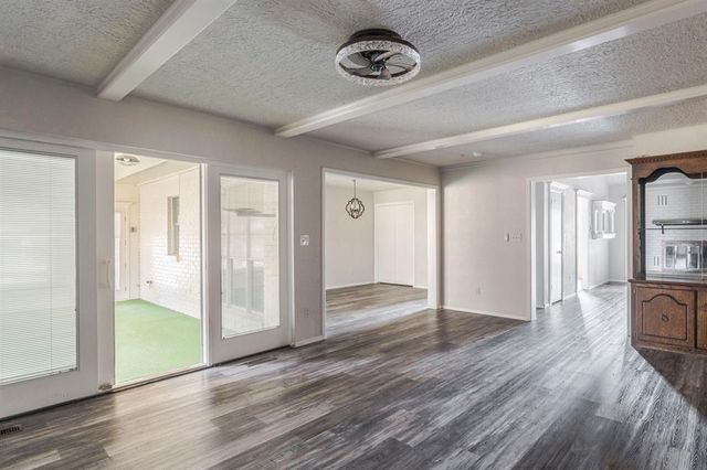 2824 Nichols Road, Chickasha, OK 73018