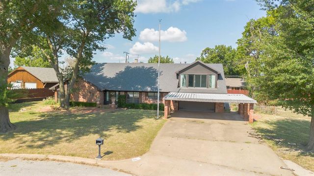 2824 Nichols Road, Chickasha, OK 73018