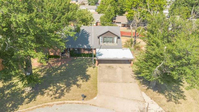 2824 Nichols Road, Chickasha, OK 73018