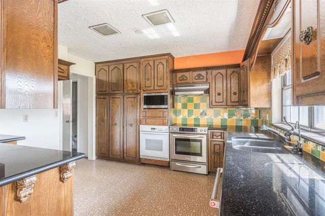 2824 Nichols Road, Chickasha, OK 73018