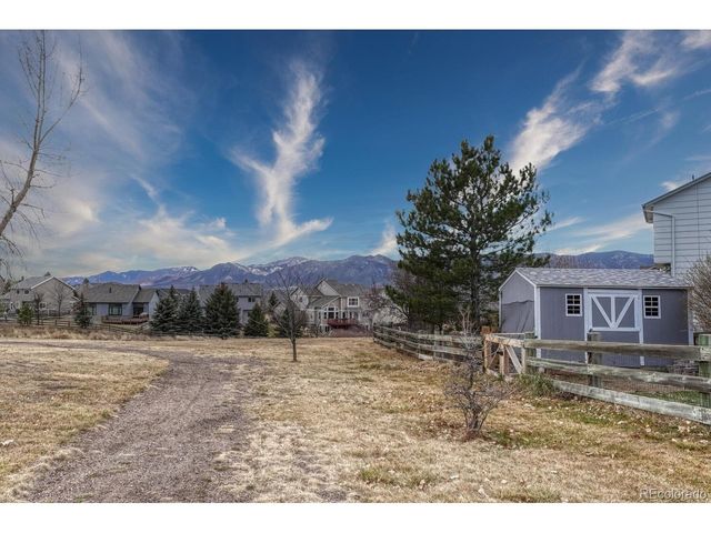 566 Oxbow Dr, Monument, CO 80132