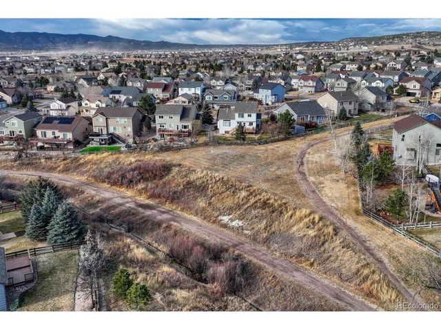 566 Oxbow Dr, Monument, CO 80132