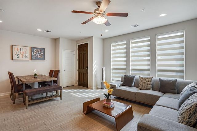 13800 Lyndhurst ST 325, Austin, TX 78717