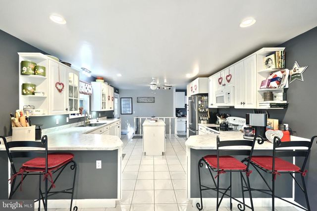 5624 CHURCH RD, Felton, PA 17322