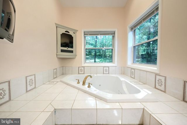 5624 CHURCH RD, Felton, PA 17322