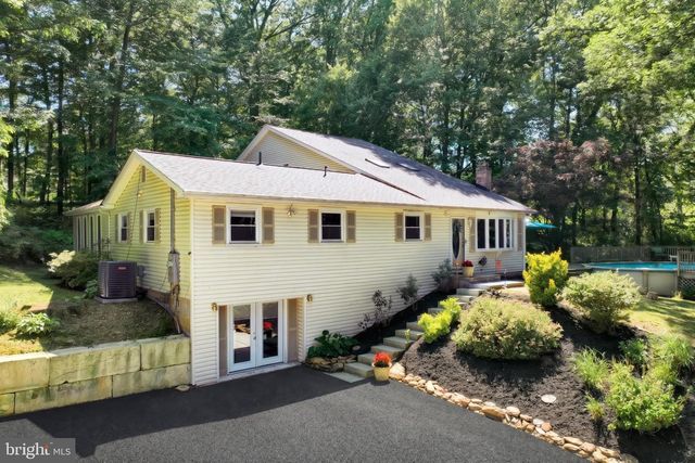 5624 CHURCH RD, Felton, PA 17322