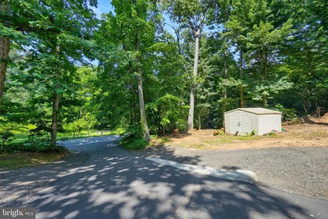 5624 CHURCH RD, Felton, PA 17322