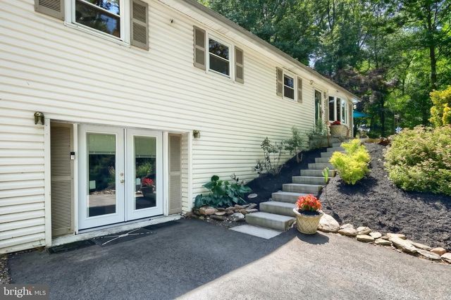 5624 CHURCH RD, Felton, PA 17322