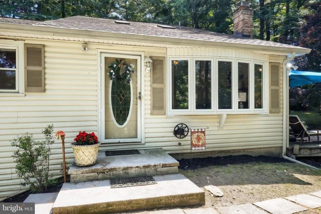 5624 CHURCH RD, Felton, PA 17322