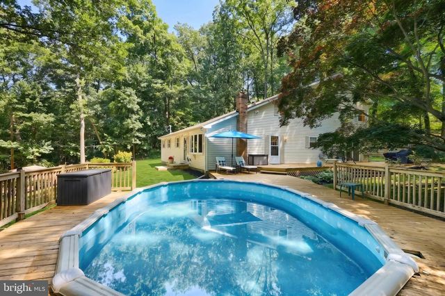 5624 CHURCH RD, Felton, PA 17322