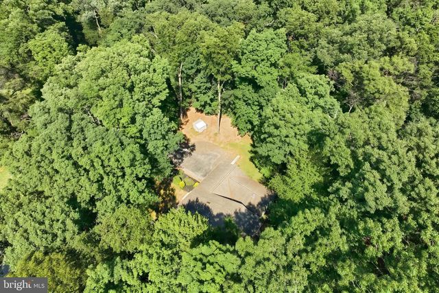 5624 CHURCH RD, Felton, PA 17322