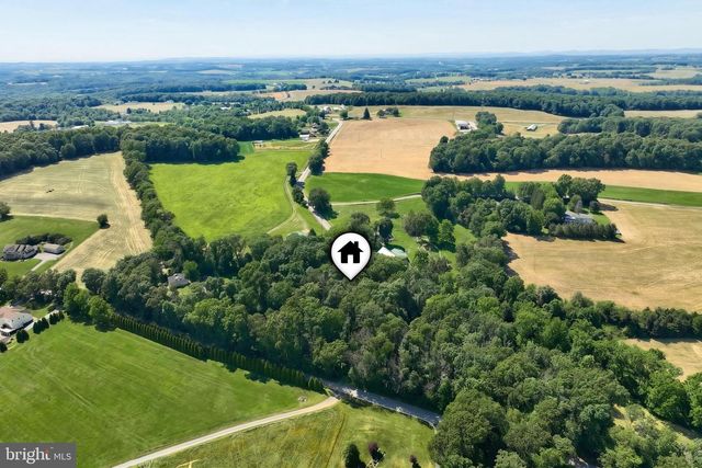 5624 CHURCH RD, Felton, PA 17322