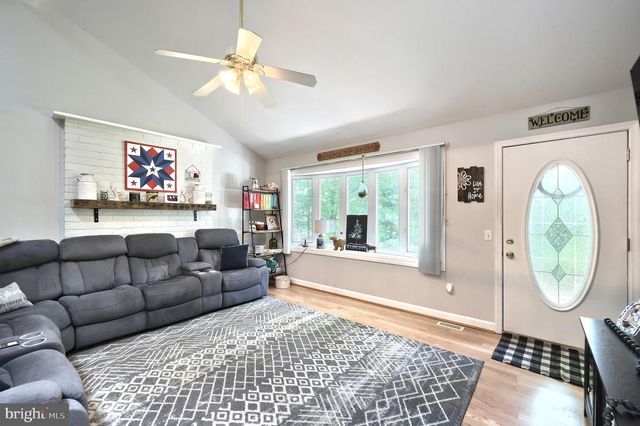 5624 CHURCH RD, Felton, PA 17322