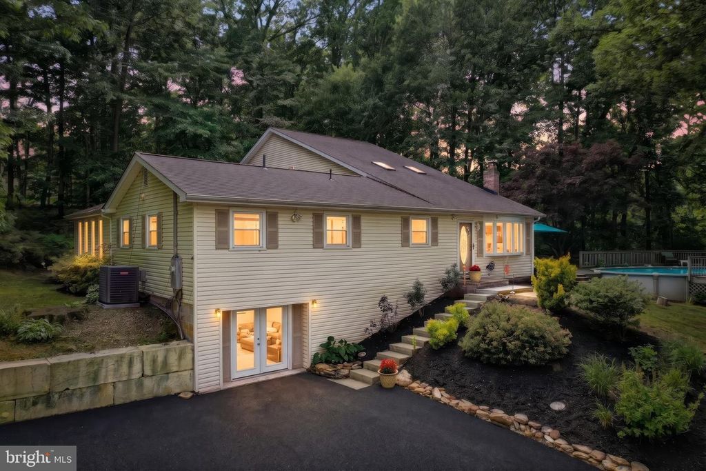 5624 CHURCH RD, Felton, PA 17322