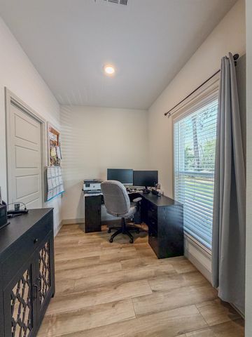 26615 South Creek Drive, Magnolia, TX 77354