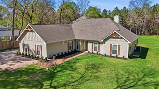 26615 South Creek Drive, Magnolia, TX 77354