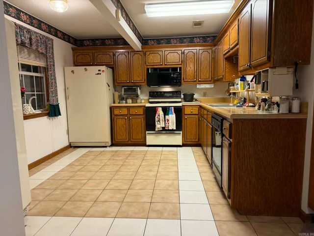 1714 Strawfloor Drive, Jonesboro, AR 72404