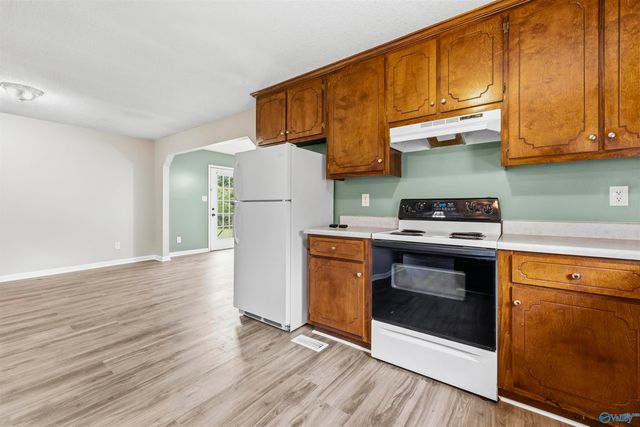1211 Thornhill Road, Boaz, AL 35956