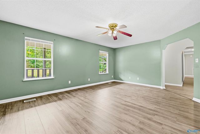 1211 Thornhill Road, Boaz, AL 35956