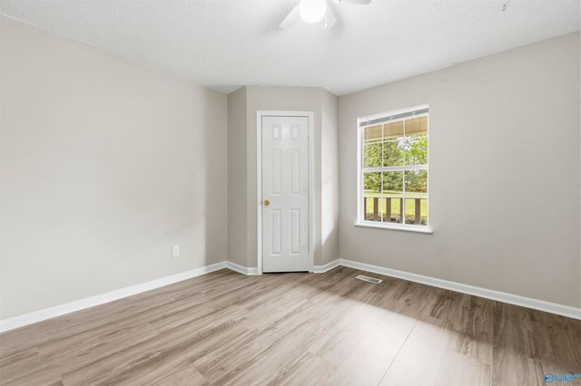 1211 Thornhill Road, Boaz, AL 35956